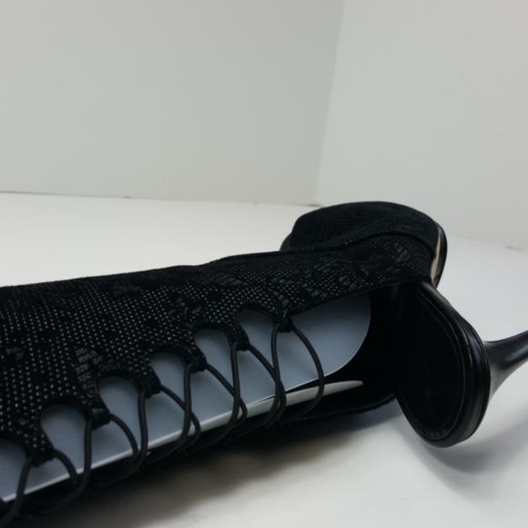 Brian Atwood Sexy toeless boots with lace up back - Picture 6 of 7